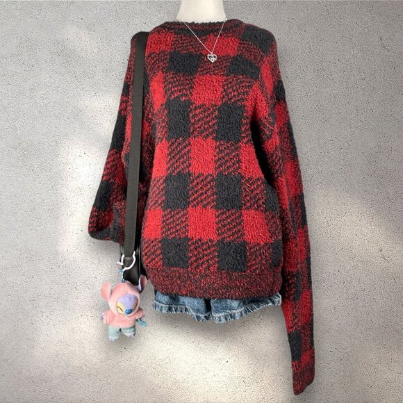 Skims Women’s Red Black Plaid Fuzzy Pullover Sweater Size S/M Oversized Cozy NWT - Picture 1 of 7